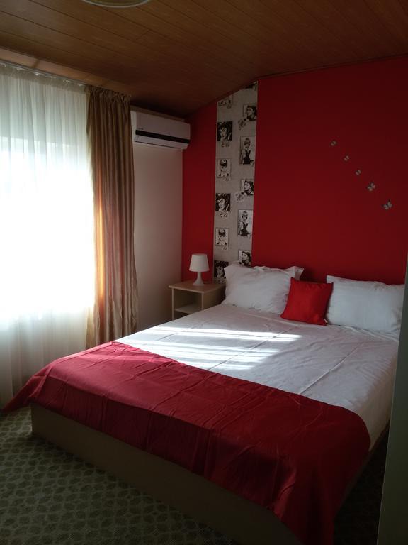 City Comfort Villa Bucharest Room photo